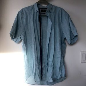 Short sleeve men’s slim fit button up